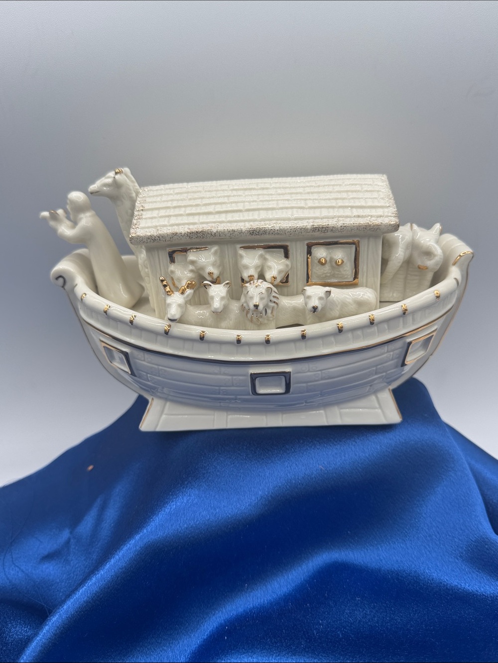 Ceramic Noah's Ark Figurine in Cream